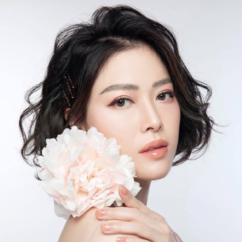 Ms Kim Anh 