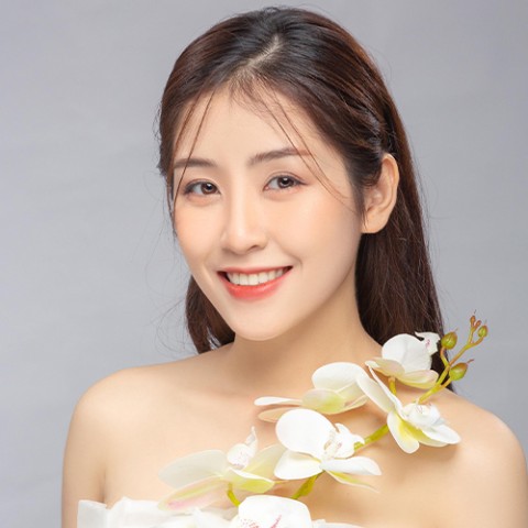 Ms Lan Trần 