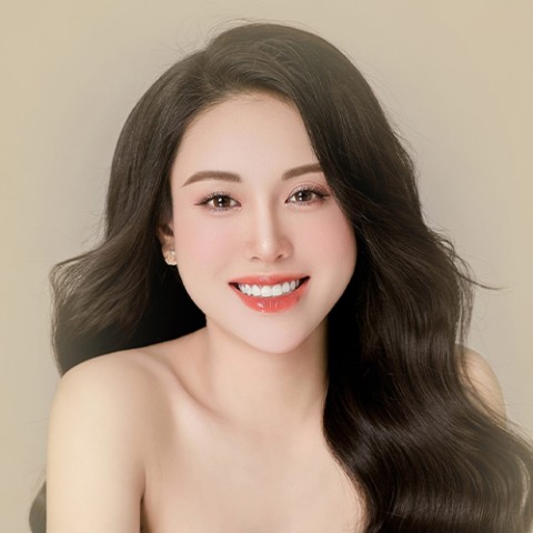 Ms Hồng Phạm 